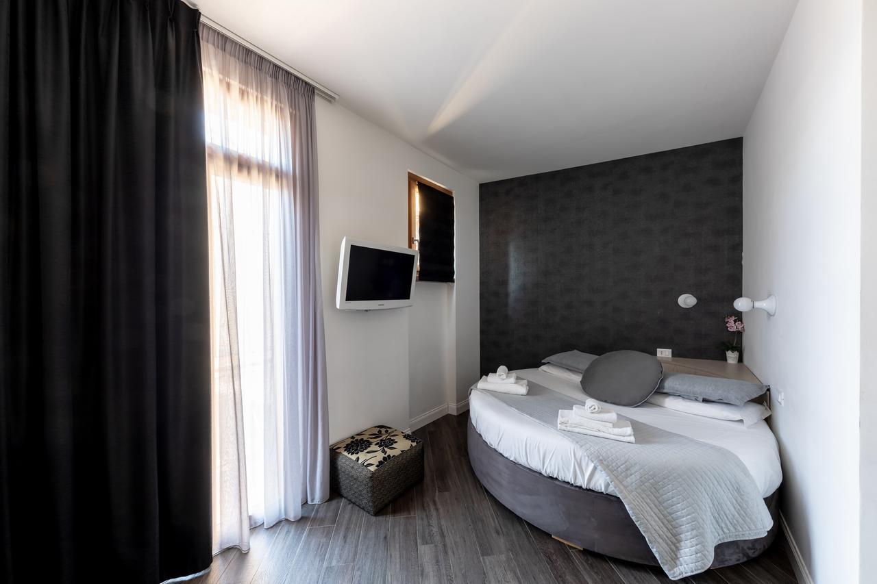 Blue Inn Luxury Suites Roma Dış mekan fotoğraf